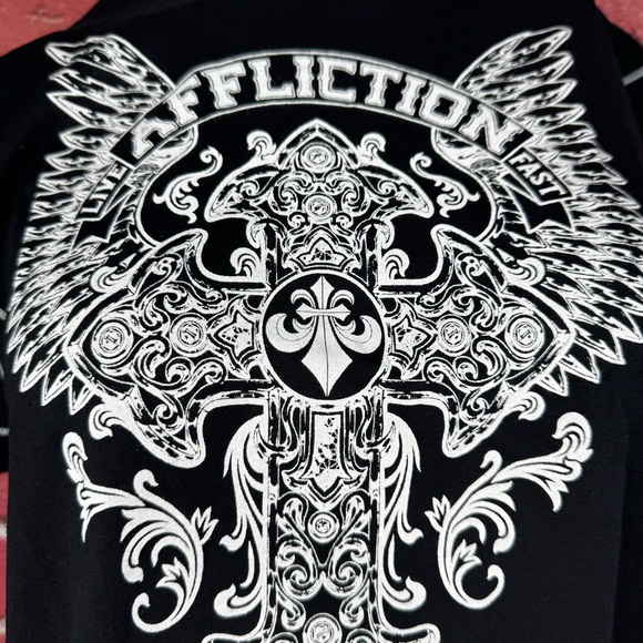 Affliction Women’s Graphic Baby Tee -Size: XL -NWOT - Picture 4 of 11
